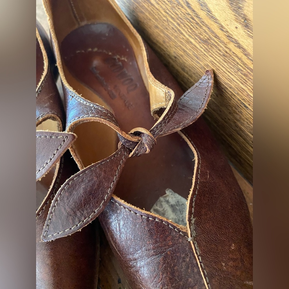 Cydwoq Vintage 37 7 brown leather kitten heel pump bow tie Moroccan slipper - Picture 6 of 16